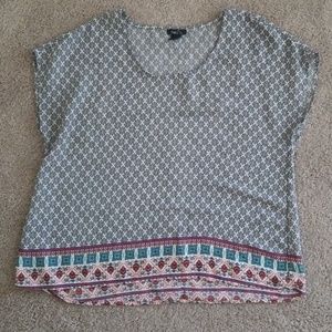 Rue 21 womans short sleeve shirt